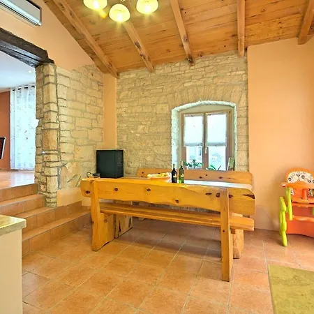 Casa Antoli Nyaraló
