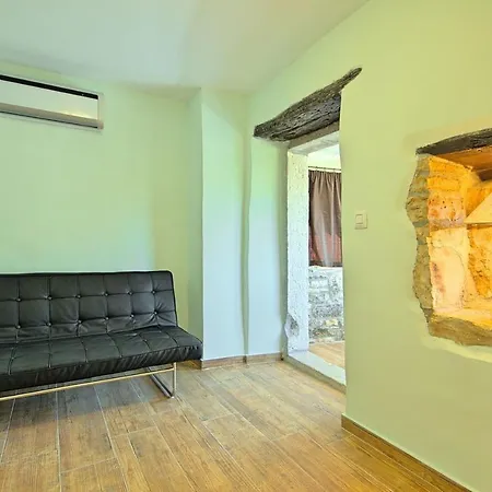 Casa Antoli Nyaraló Bašići