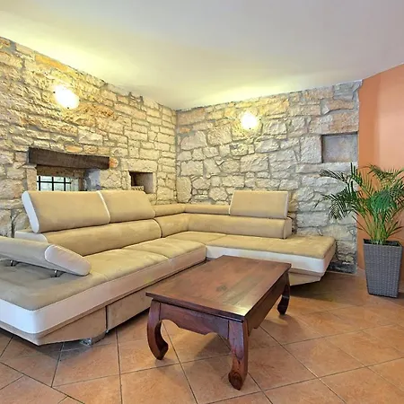 Casa Antoli Basici